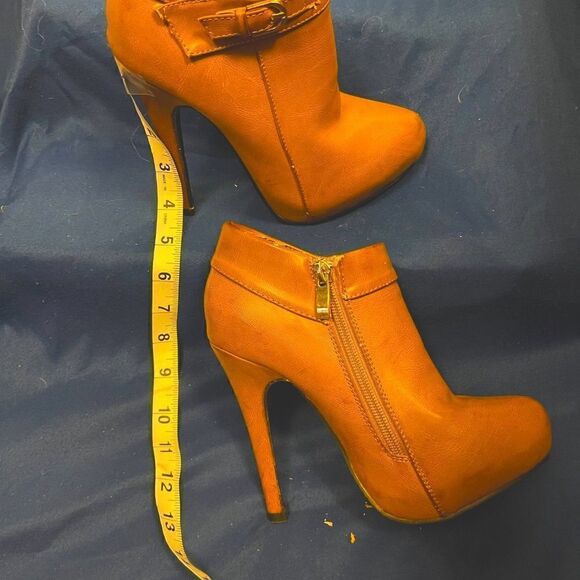 De Blossom Collection- Brown Leather Ankle Boots -  Size 6- - Picture 5 of 8